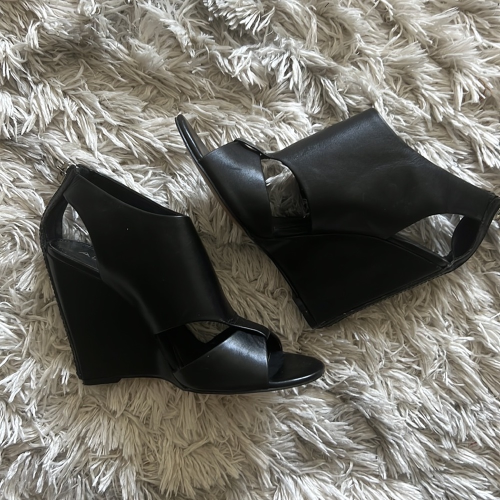 Aldo Lendell Black Wedge Sandal with zipper detail